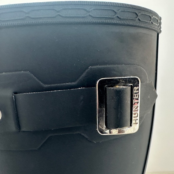 Hunter Navy Rubber Tall Rain Boots, US Size 8 - Picture 7 of 10